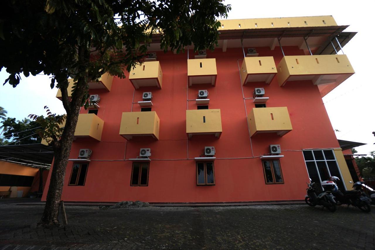 Oyo 2486 Bahana Guest House Manado Zewnętrze zdjęcie