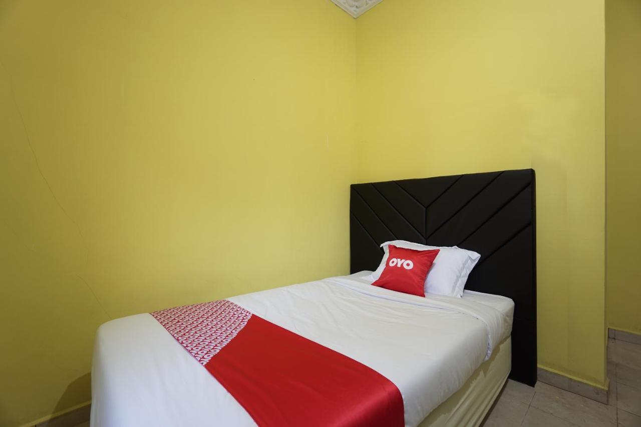 Oyo 2486 Bahana Guest House Manado Zewnętrze zdjęcie
